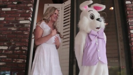 Kelly Madison seduced by a big bunny for a kinky fuck