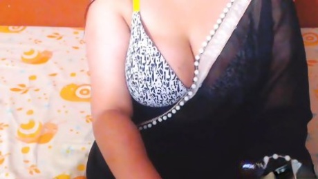 Desi Indian Trisha Bhabhi Works From Home In Sexy Black Saree And Teases With Her Big Boobs