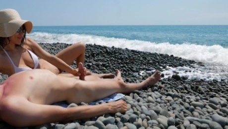 Young Stranger Made Hot Handjob On A Wild Nude Beach, Public Dick Massage