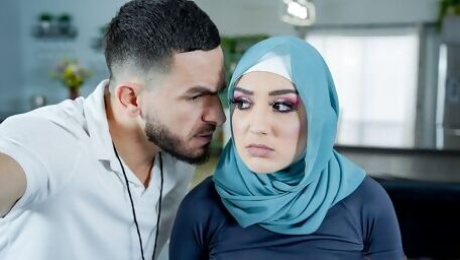 Video  Cute-looking Muslim angel Violet Gems rides on a dick for money