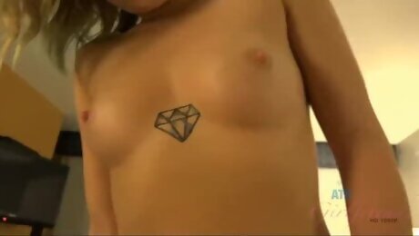 Sensual Elaina Raye's tattoo porn
