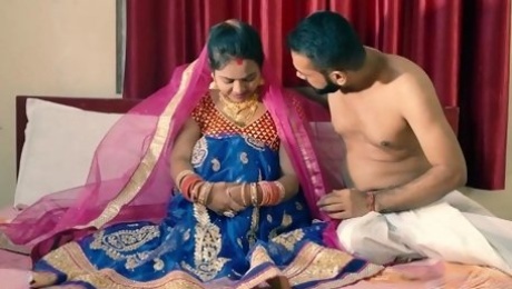 Desi Newly Married Bhabhi Ki Pehli Raat